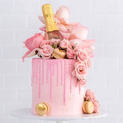 Champagne rose drip cake